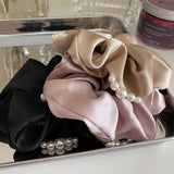 PEARL SILK BIG HAIR SCRUNCHIES_CWAHA0440