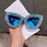 LARGE FRAME CAT EYE SUNGLASSES WITH DIAMONDS_CWASG0822