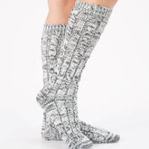 CABLE KNITTED KNEE HIGH SOCKS_CWMS112