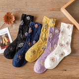 Three-Dimensional Relief Flower Mid-Tube Socks_Cwms0416