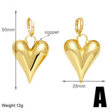 GOLD PLATED HEART SHAPED PENDANT EARRINGS_CWAJE1031