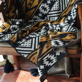KNITTED GEOMETRIC STRIPE SOFA BLANKET_CWMM0419