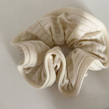 CREAMY SPORTY STRIPE SCRUNCHIE HAIR TIE_CWAHA5521
