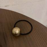 RETRO BRUSHED GOLD BALL MINIMALIST HAIR SCRUNCHIES_CWAHA2658
