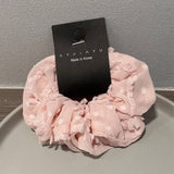 SWEET STYLISH AND FRESH HAIR SCRUNCHIES_CWAHA1728