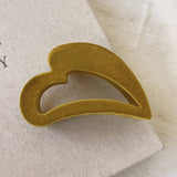 Velvet Heart Clawclip Women Chicbun Hairaccessory_Cwaha07796