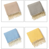 LIGHTWEIGHT COZY WOVEN BLANKET WITH TASSELS_CWMM0196