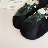 RETRO CASUAL FLORAL BLACK SOCKS_CWMS0562