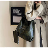 Retro Large-Capacity Commuter Armpit Bag_Cwab1581