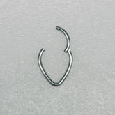 TEARDROP GEOMETRIC NOSE RING IN STAINLESS STEEL_CWMM9541