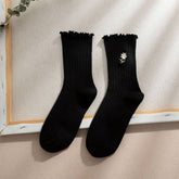 FLOWER EMBROIDERY CREW RUFFLE SOCKS WOMEN_CWMS0293