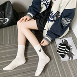 BLACK AND WHITE STRIPED HEART EMBROIDERED SOCKS_CWMS0997