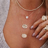 Womens Oval Lucky Charm Pendant Necklace_Cwmm3923