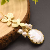 Womens Versatile And Elegant Pearl Necklace