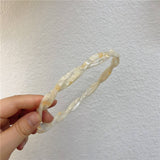 Small Twisted Hairband For Everyday Wear_Cwaha07130