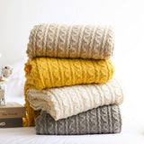 LIGHTWEIGHT SOFT AND COMFORTABLE KNITTING BLANKET_CWMM0202