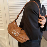 Fashionable Pleated Studded Shoulder Bag_Cwab1578