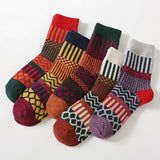 Women Vertical Striped Socks Pairs Per Pack_Cwms0696