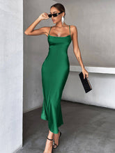 Solid-Colored Satin Satin Party Halter Dress