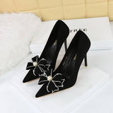 POINTED TOE PEARL AND RHINESTONE BOW HIGH HEELS_CWSHH0103