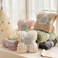Double-Sided Flannel Coral Fleece Blanket_Cwmm10517