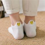 NEW EMBROIDERED DAISY SOCKS FOR WOMEN_CWMS2042