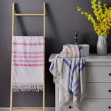 LIGHTWEIGHT COTTON STRIPED BEACH TOWEL WITH TASSELS_CWMM7601