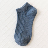 SOLID VERTICAL STRIPES BREATHABLE ANKLE SOCKS_CWMS032