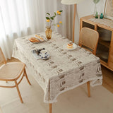 Tower Small Crown With Lace Tablecloth_Cwmm0969