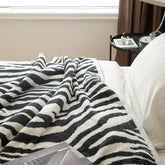 IRREGULAR ZEBRA PATTERN KNITTED WOOL THROW BLANKET_CWMM2383