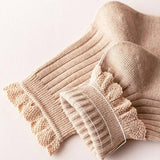 CUTE RUFFLE EDGE LACE MID CREW SOCKS FOR WOMENS_CWMS0141