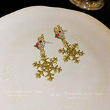 DIAMOND DEER HEAD SNOWFLAKE EARRINGS_CWAJE2408
