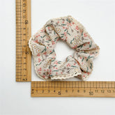 FLORAL LACE BORDER VERSATILE LARGE INTESTINE RING_CWAHA2430