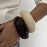 FASHIONABLE MULTI COLOR CURVED TEXTURE BRACELET_CWMM3076