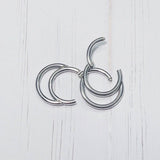 STAINLESS STEEL NOSE STUD WITH ELEGANT DESIGN_CWMM9535