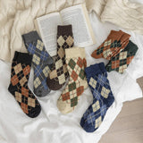 DIAMOND CHECK WARM RETRO MID CALF SOCKS_CWMS1058