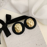 BLACK ELEGANT IRREGULAR EARRINGS_CWAJE1643