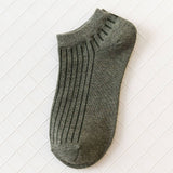 SOLID VERTICAL STRIPES BREATHABLE ANKLE SOCKS_CWMS032