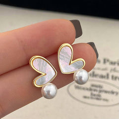 Valentines Day Simple Heart Shell Pearl Earrings
