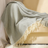 LIGHTWEIGHT COZY WOVEN BLANKET WITH TASSELS_CWMM0196