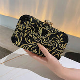 BLACK EMBROIDERED RETRO CLUTCH BAG_CWAB2529
