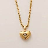 Valentines Day Heart Necklace With Zirconia_Cwmm5695