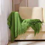 KNITTED SOFT BLANKET WITH TASSELS_CWMM0206