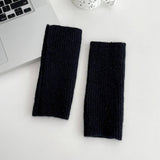 Versatile Knitted Warm Vertical Striped Gloves_Cwag0142