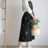 FLOWERS EMBROIDERED COTTON LINEN APRON WITH POCKETS_CWMM3290