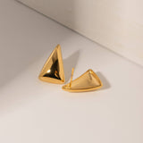 EXQUISITE 18K GOLD TRIANGULAR STUD EARRINGS_CWAHA0899