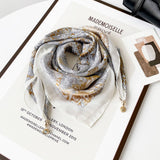 Magnetic Print Triangle Scarf For Spring Style_Cwasc02917
