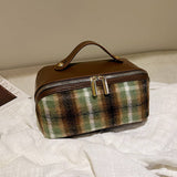 NEW RETRO PLAID HAND HELD FLAT PU COSMETIC BAG_CWAB4386