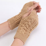Fashion Short Twist Fingerless Gloves_Cwag0092
