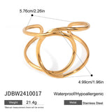 MINIMALIST TWISTED OPEN CUFF IN TITANIUM STEEL_CWAJE4866